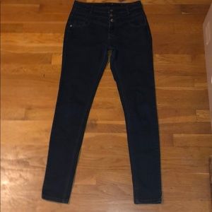 High waisted jeans